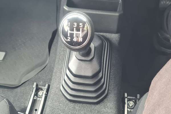 2023 Suzuki Jimny GLX GJ