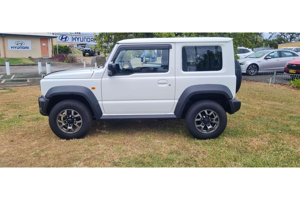 2023 Suzuki Jimny GLX GJ