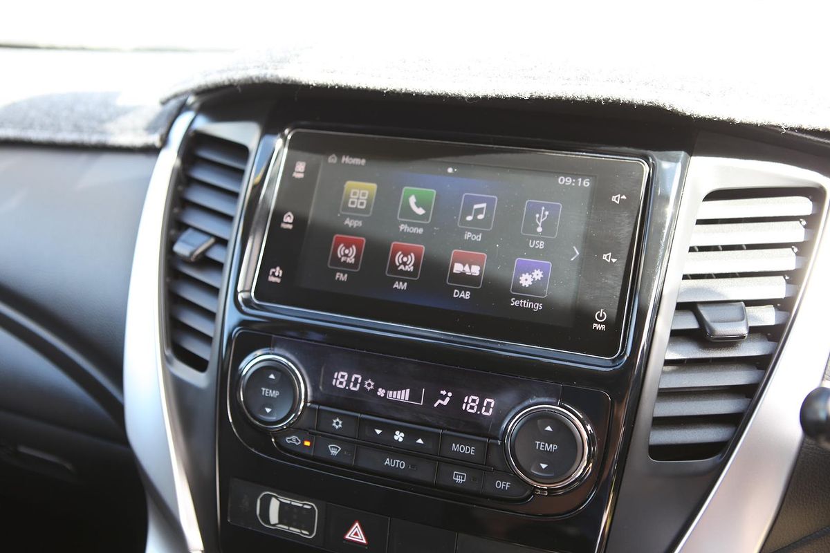 2016 Mitsubishi Pajero Sport Exceed QE