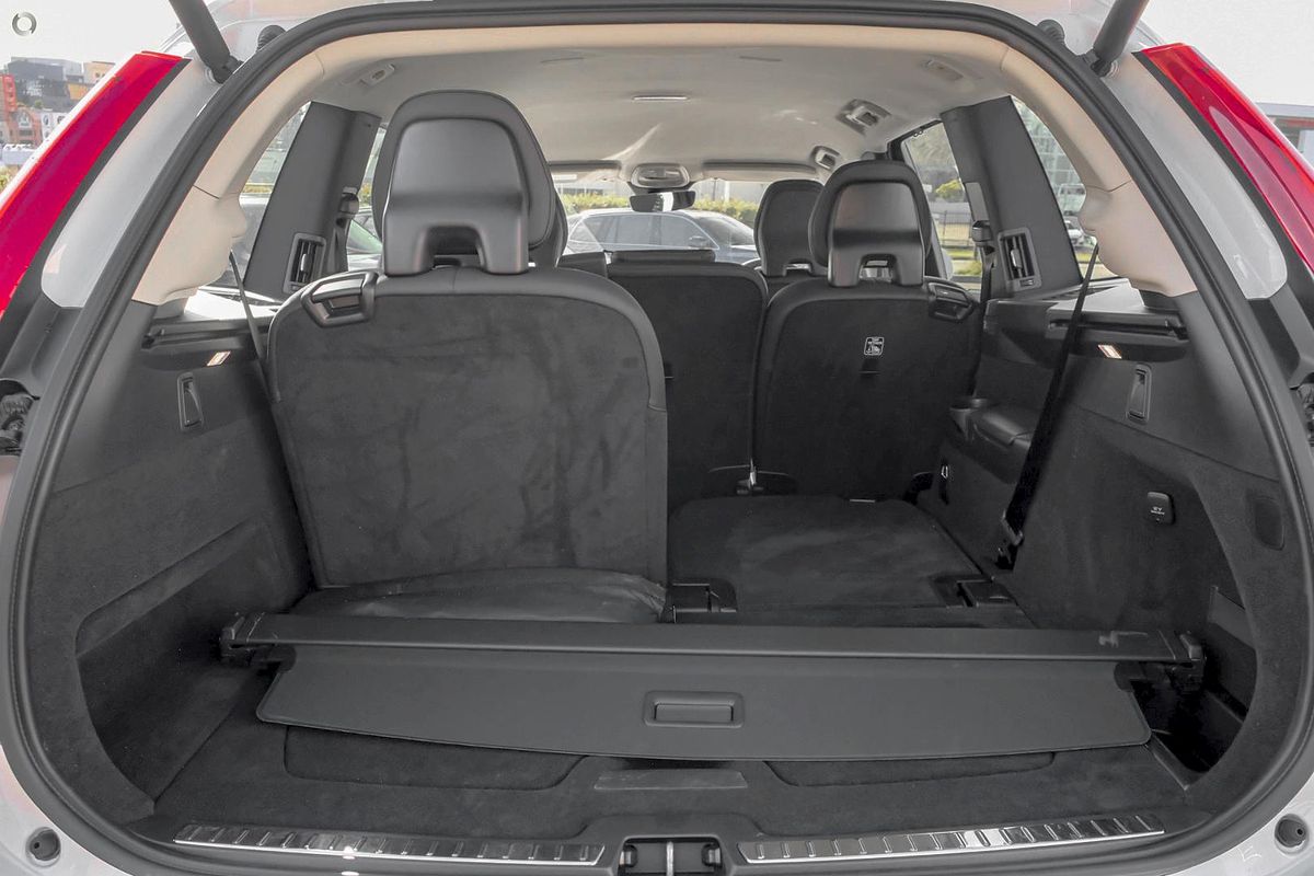 2023 Volvo XC90 Ultimate B5 Bright