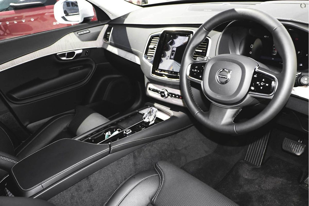 2024 Volvo XC90 Ultimate B6 Bright