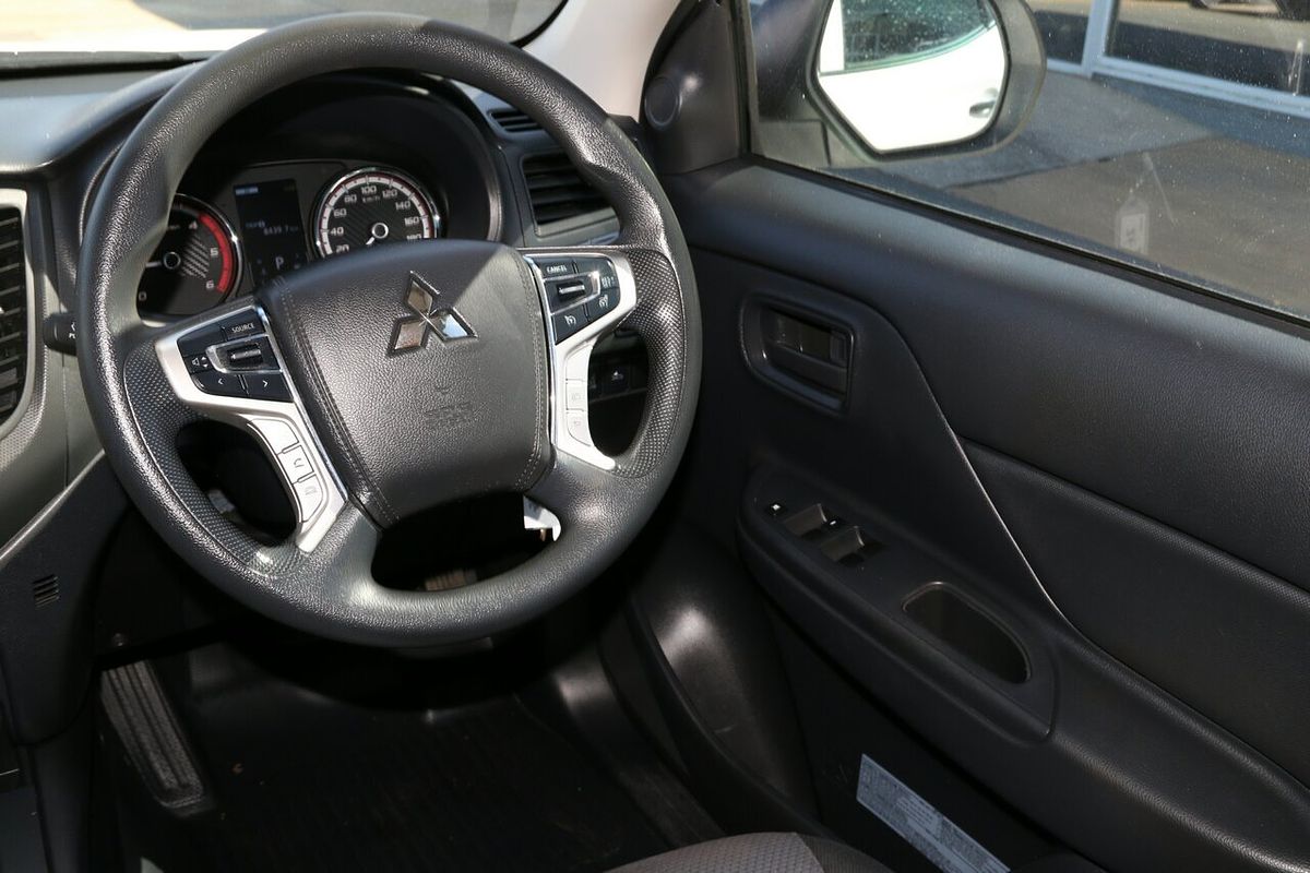 2019 Mitsubishi Triton GLX ADAS MR 4X4