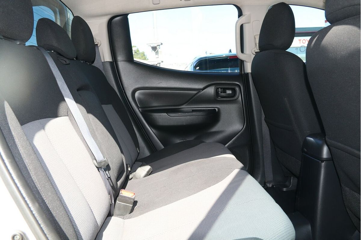 2019 Mitsubishi Triton GLX ADAS MR 4X4