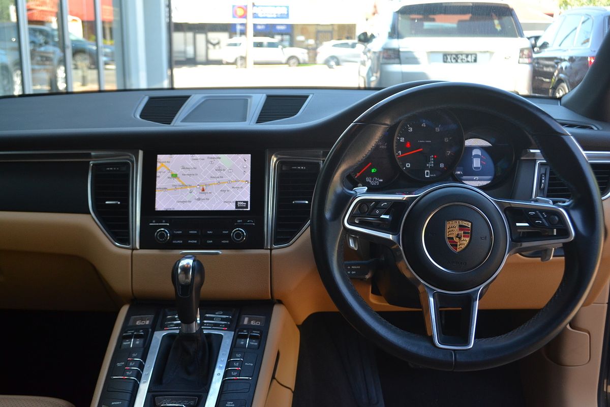 2017 Porsche Macan 95B