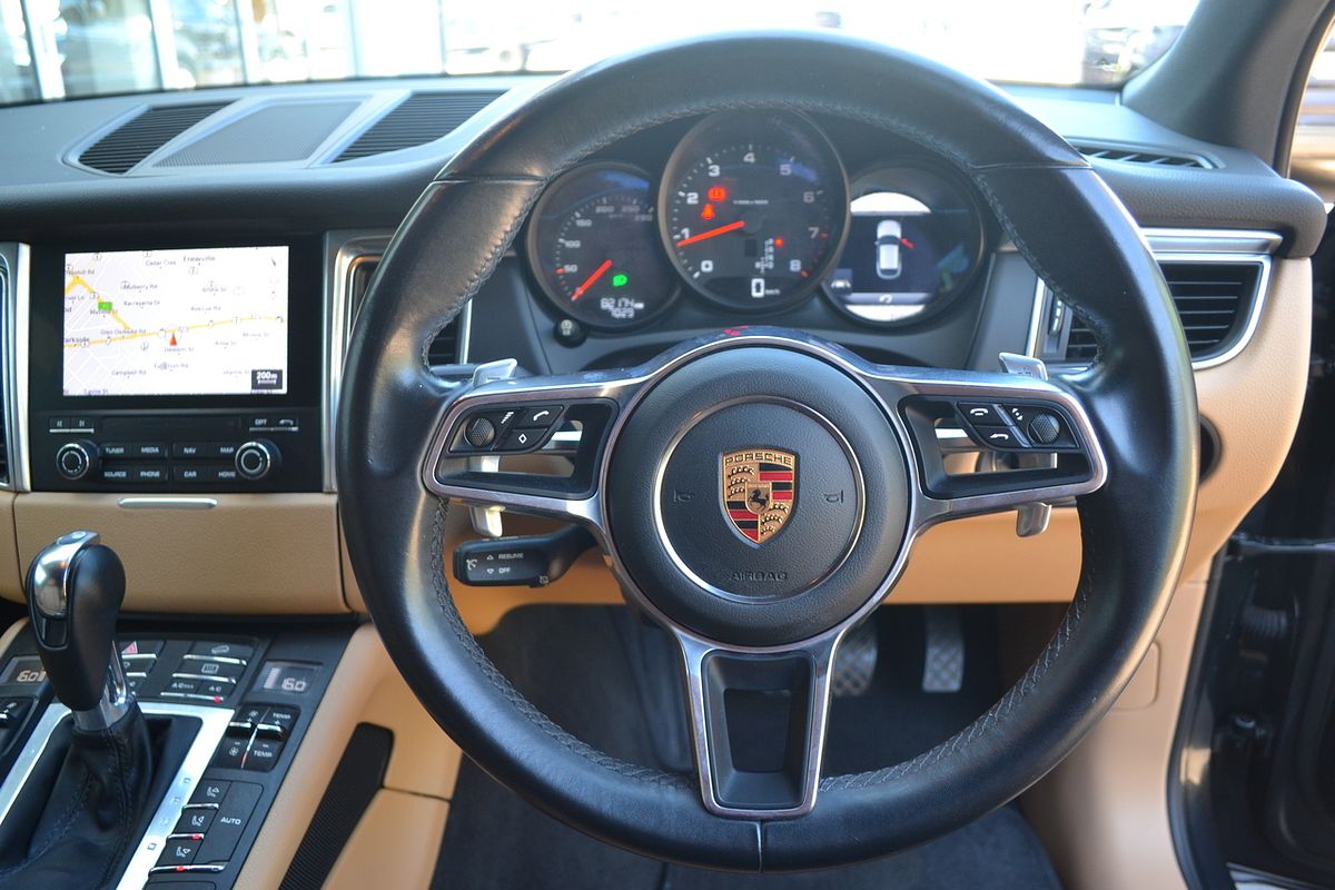 2017 Porsche Macan 95B