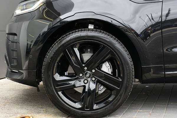 2024 Land Rover Discovery D300 Dynamic SE Series 5