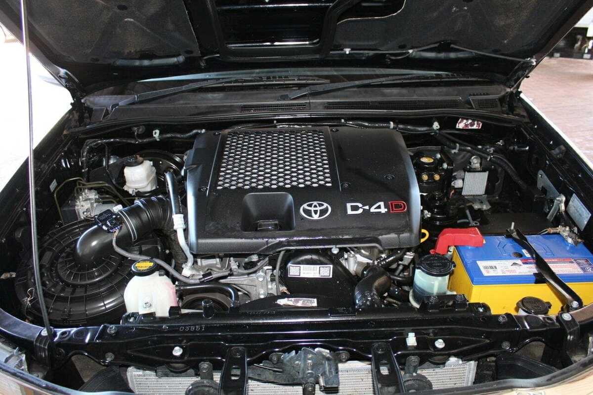 2014 Toyota HILUX Black Limited Edition KUN26R