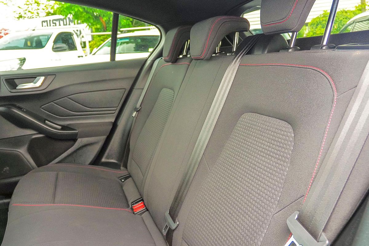 2018 Ford Focus ST-Line SA