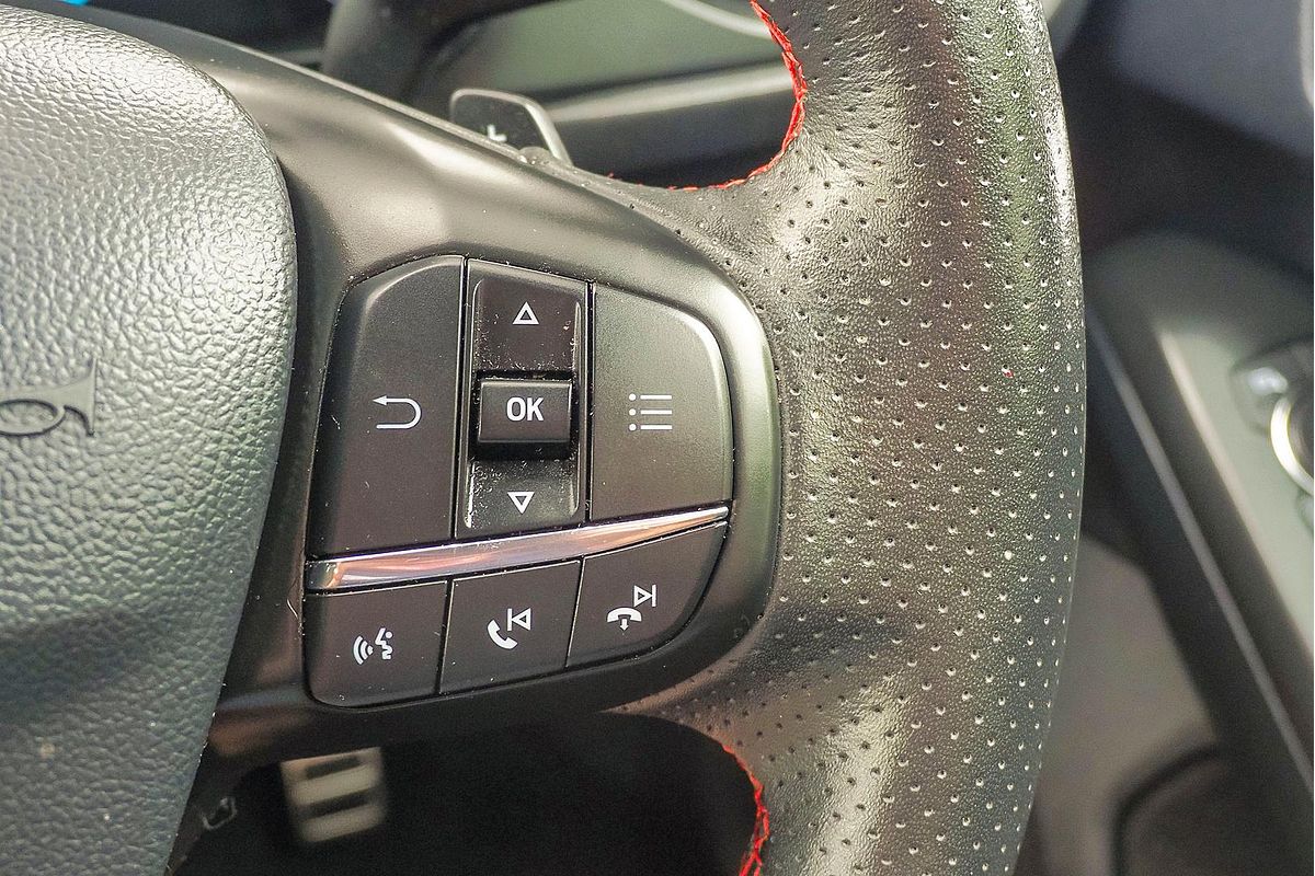 2018 Ford Focus ST-Line SA