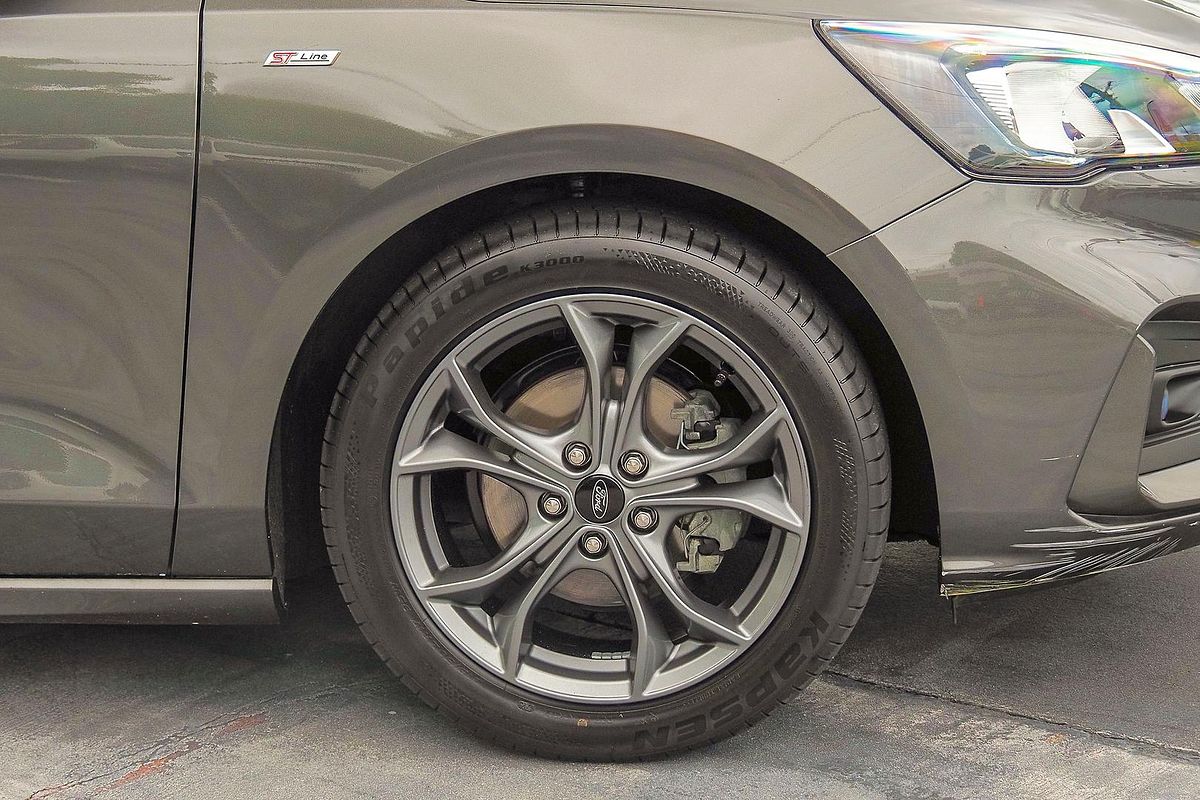 2018 Ford Focus ST-Line SA