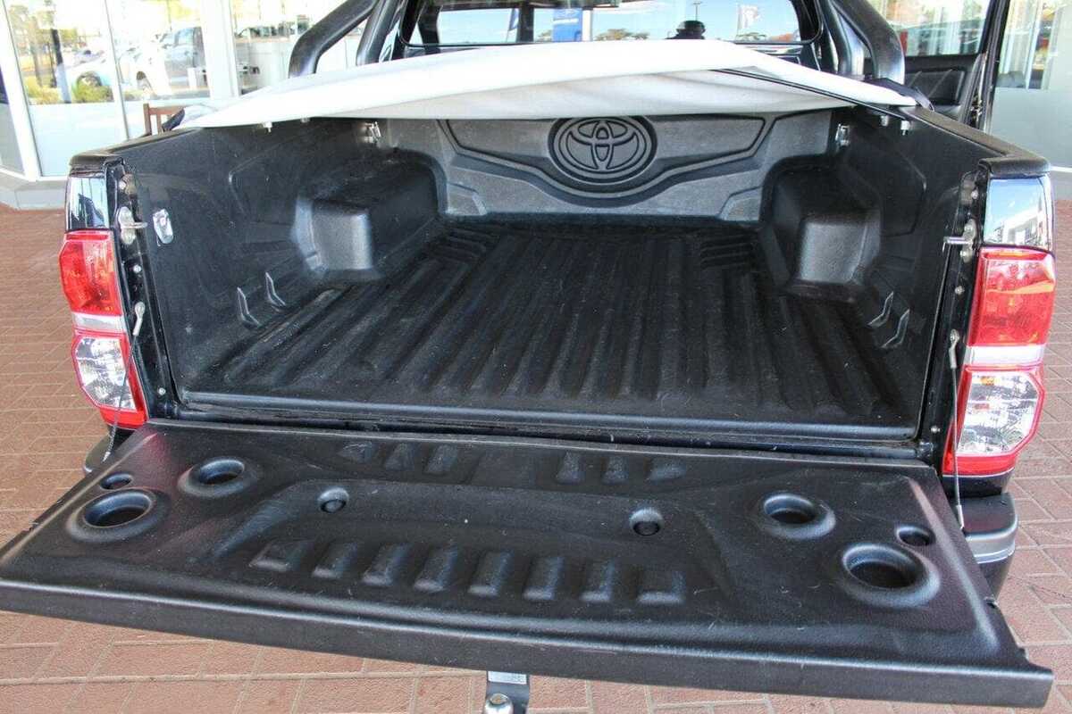 2014 Toyota HILUX Black Limited Edition KUN26R
