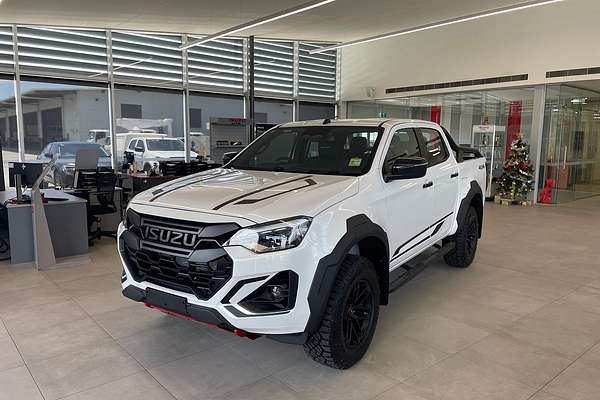 2024 Isuzu D-MAX BLADE 4X4