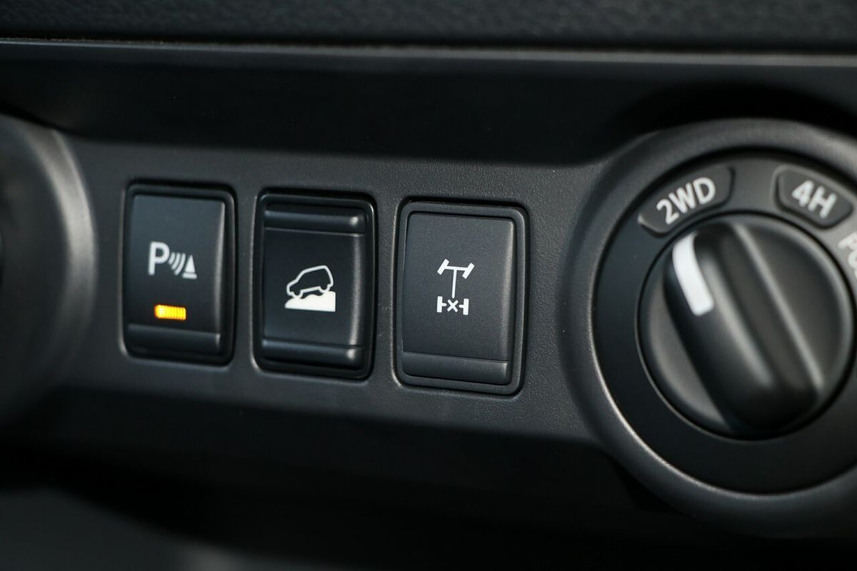 2024 Nissan Navara ST-X D23 4X4