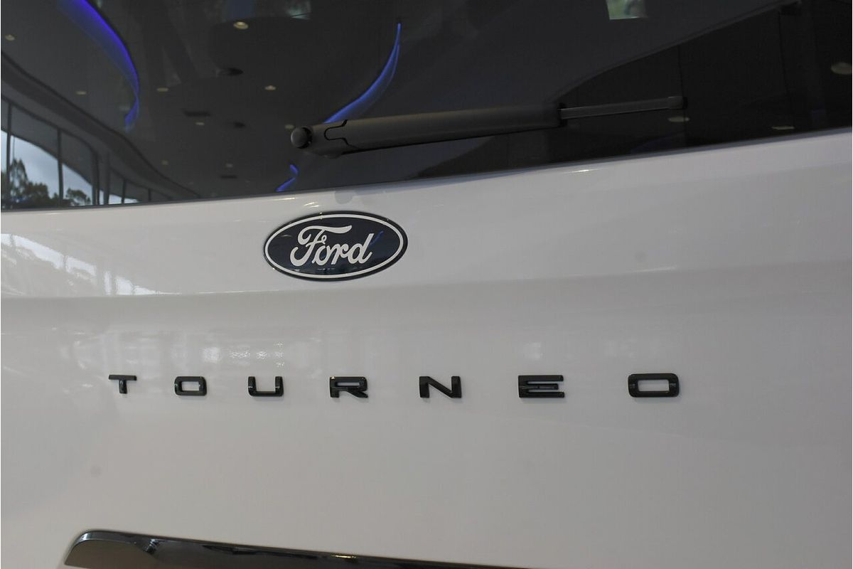2024 Ford Tourneo Titanium X AV SWB