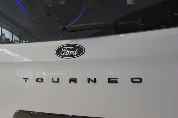 2024 Ford Tourneo Titanium X AV SWB