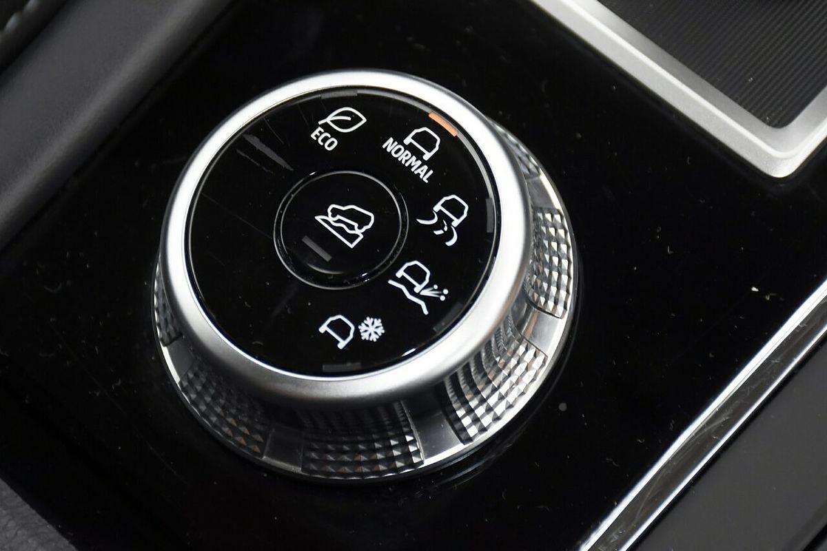 2023 Mitsubishi Outlander ES ZM
