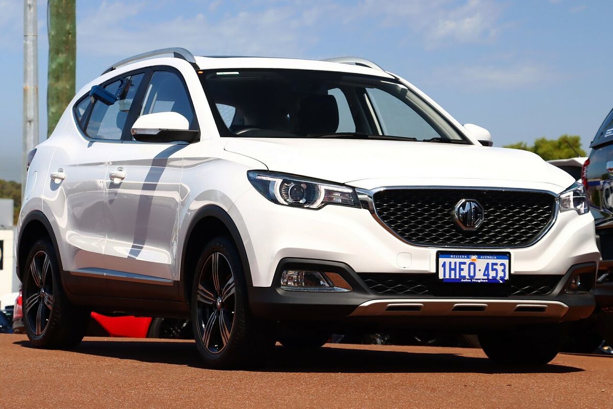 2020 MG ZS Essence AZS1