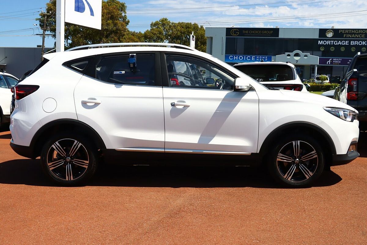 2020 MG ZS Essence AZS1