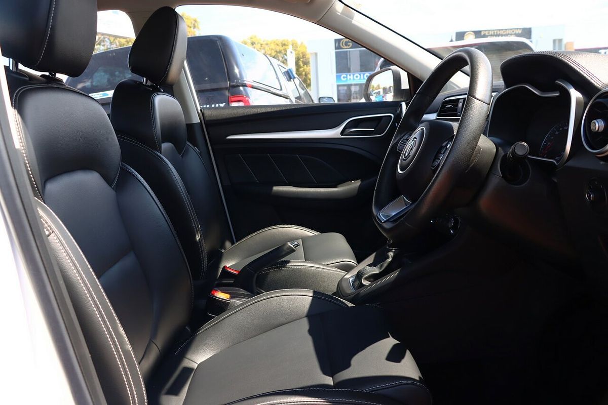 2020 MG ZS Essence AZS1