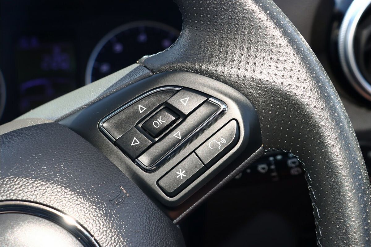 2020 MG ZS Essence AZS1