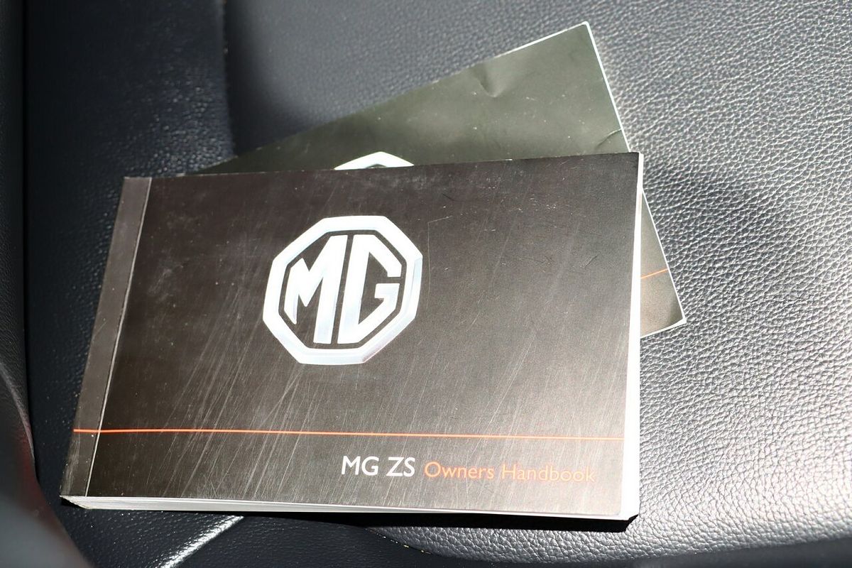 2020 MG ZS Essence AZS1
