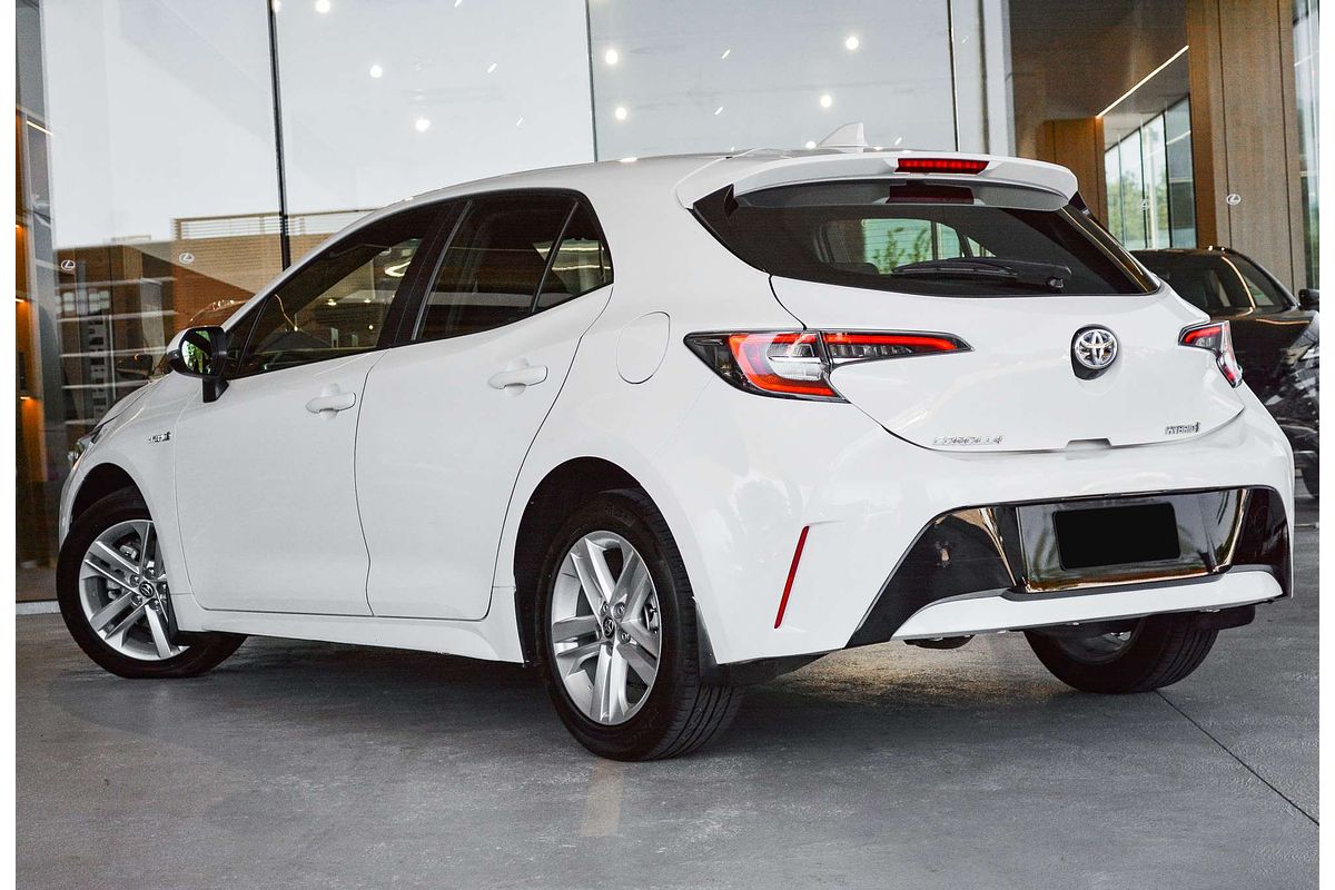 2018 Toyota Corolla Ascent Sport Hybrid ZWE211R