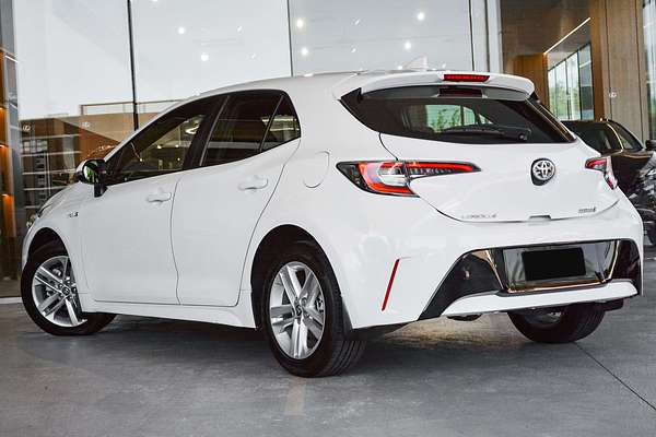 2018 Toyota Corolla Ascent Sport Hybrid ZWE211R