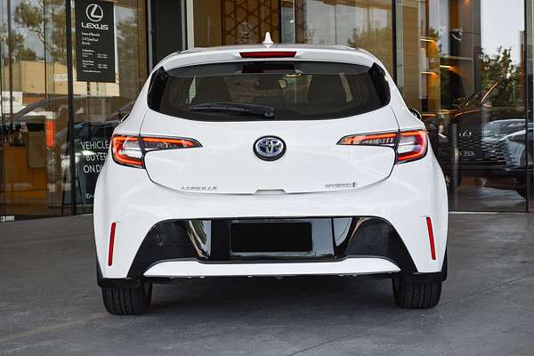 2018 Toyota Corolla Ascent Sport Hybrid ZWE211R