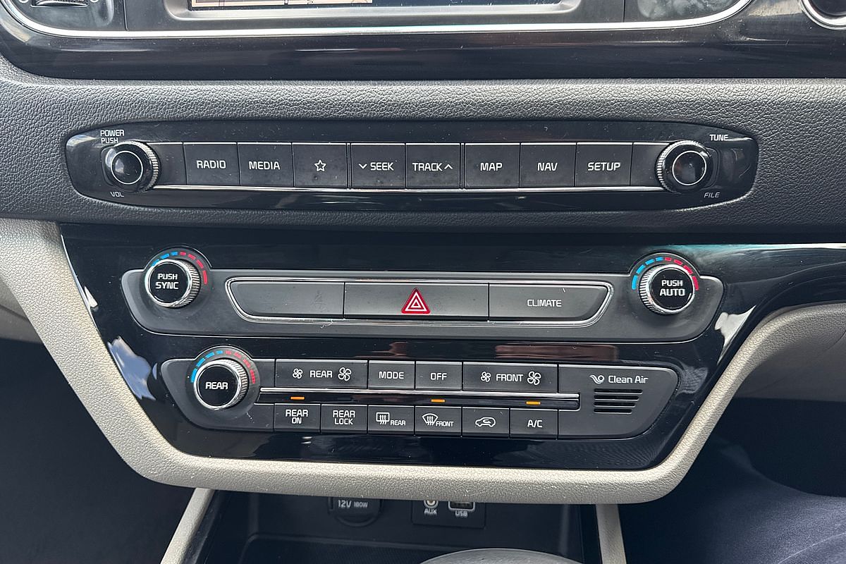 2019 Kia Carnival Platinum YP