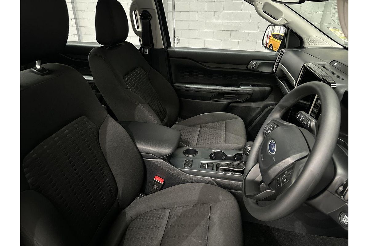 2024 Ford Everest Ambiente