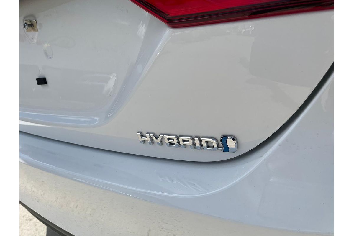 2021 Toyota Camry Ascent AXVH70R