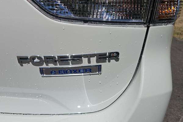 2024 Subaru Forester Hybrid S S5