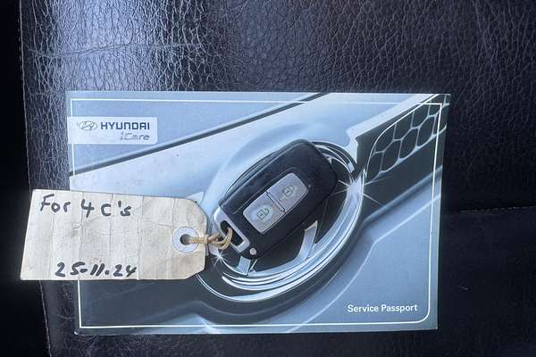 2011 Hyundai Santa Fe Highlander CM