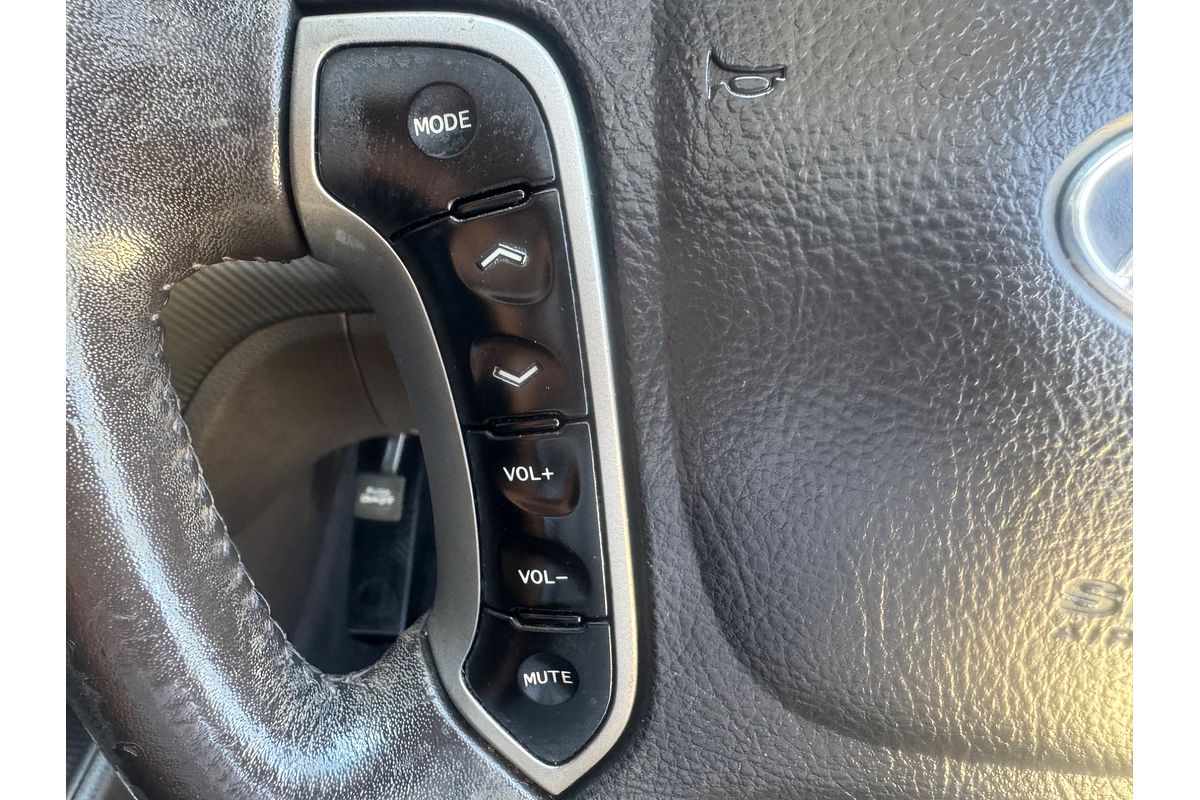 2011 Hyundai Santa Fe Highlander CM