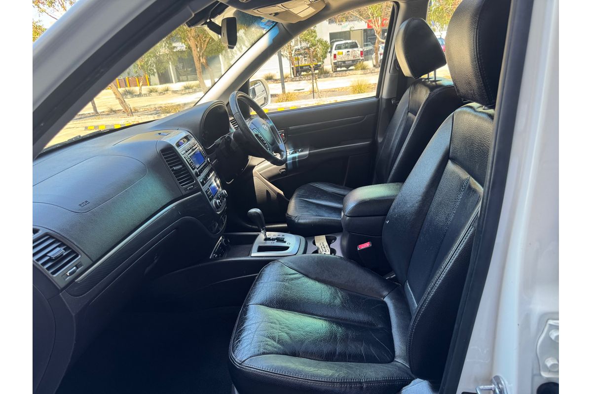 2011 Hyundai Santa Fe Highlander CM