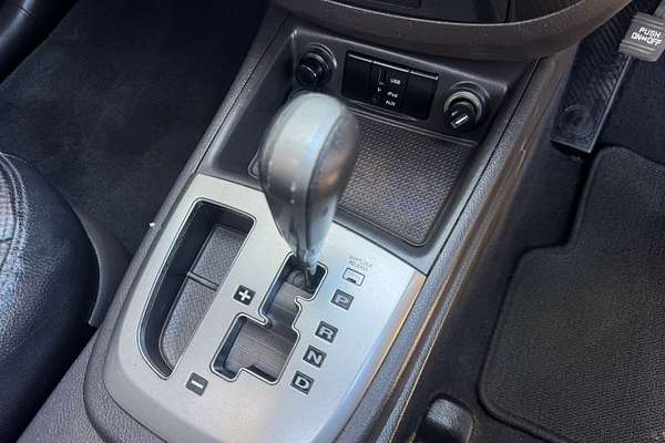 2011 Hyundai Santa Fe Highlander CM