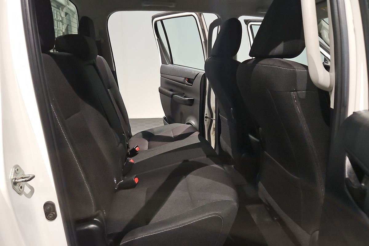 2018 Toyota Hilux SR GUN126R 4X4
