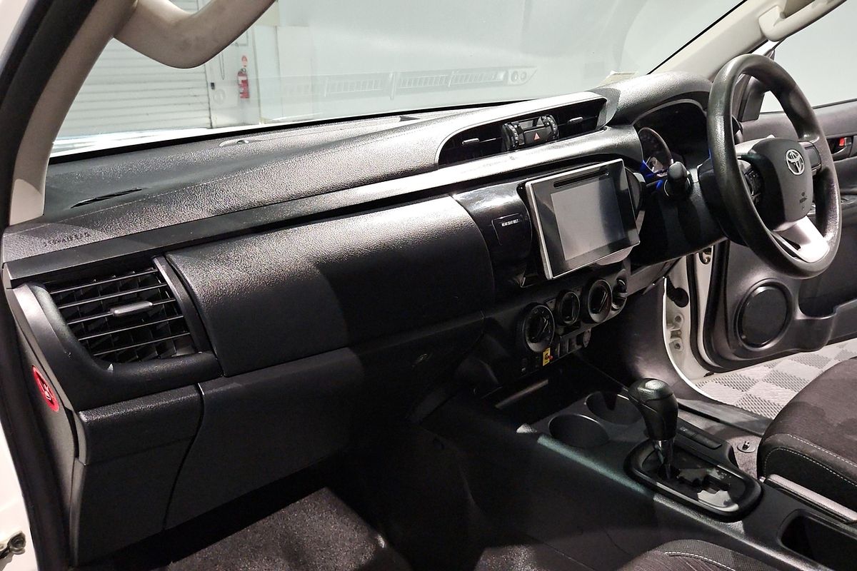 2018 Toyota Hilux SR GUN126R 4X4