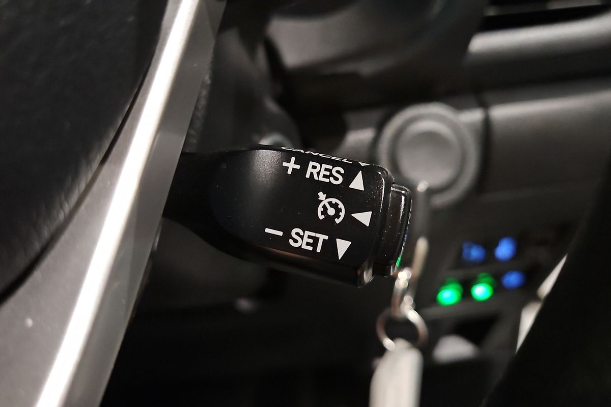 2018 Toyota Hilux SR GUN126R 4X4