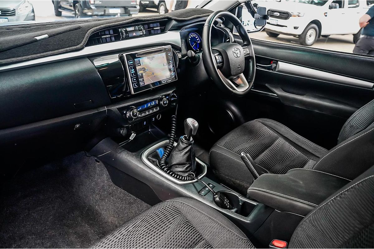 2016 Toyota Hilux SR5 GUN126R 4X4