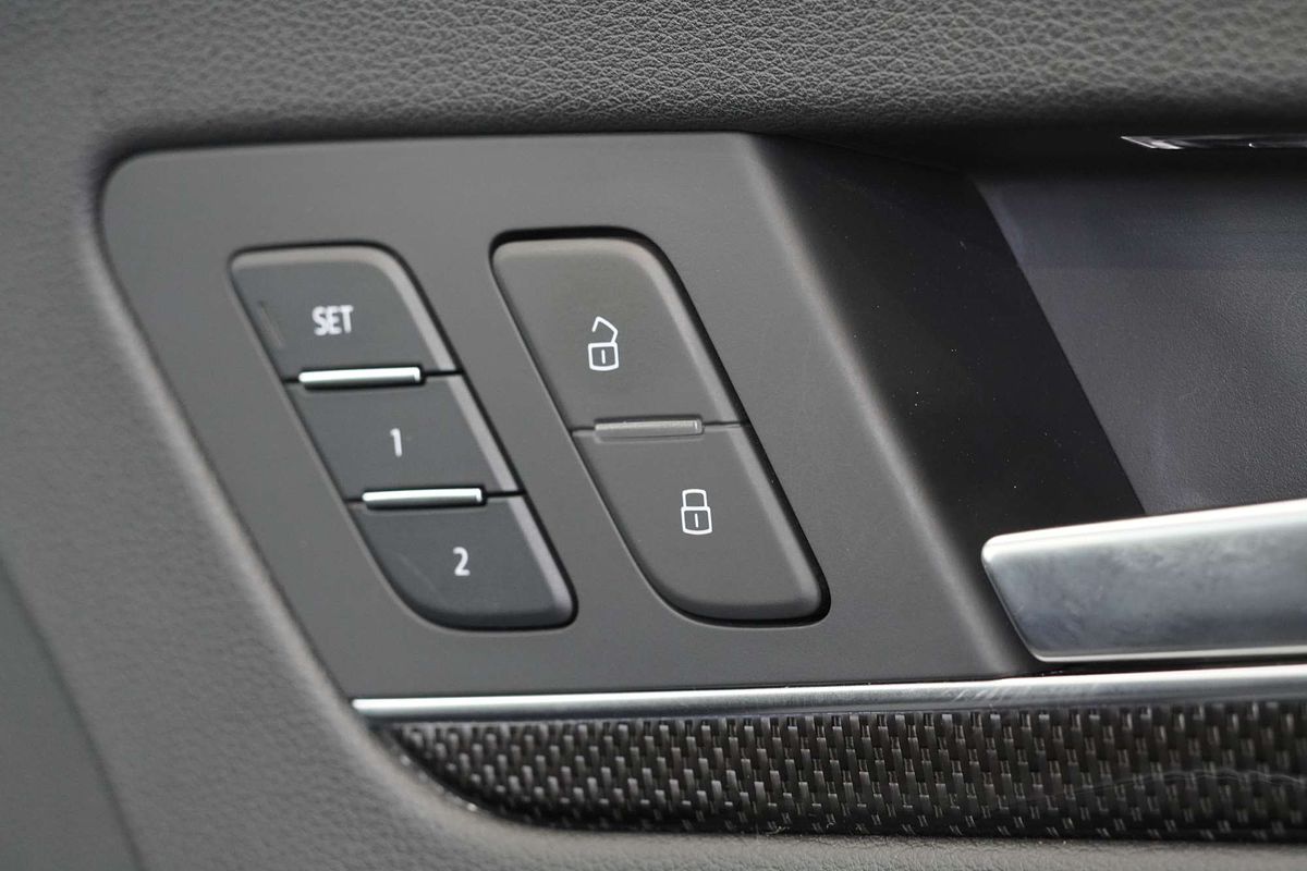 2024 Audi SQ5 TDI FY