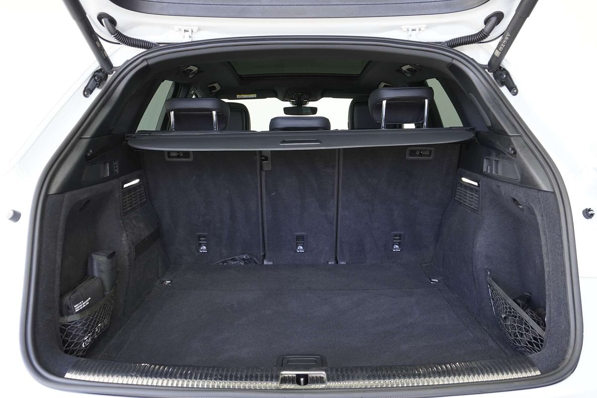 2024 Audi SQ5 TDI FY