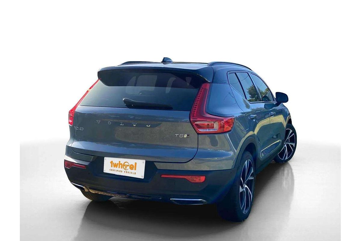 2019 Volvo XC40 T5 R-Design