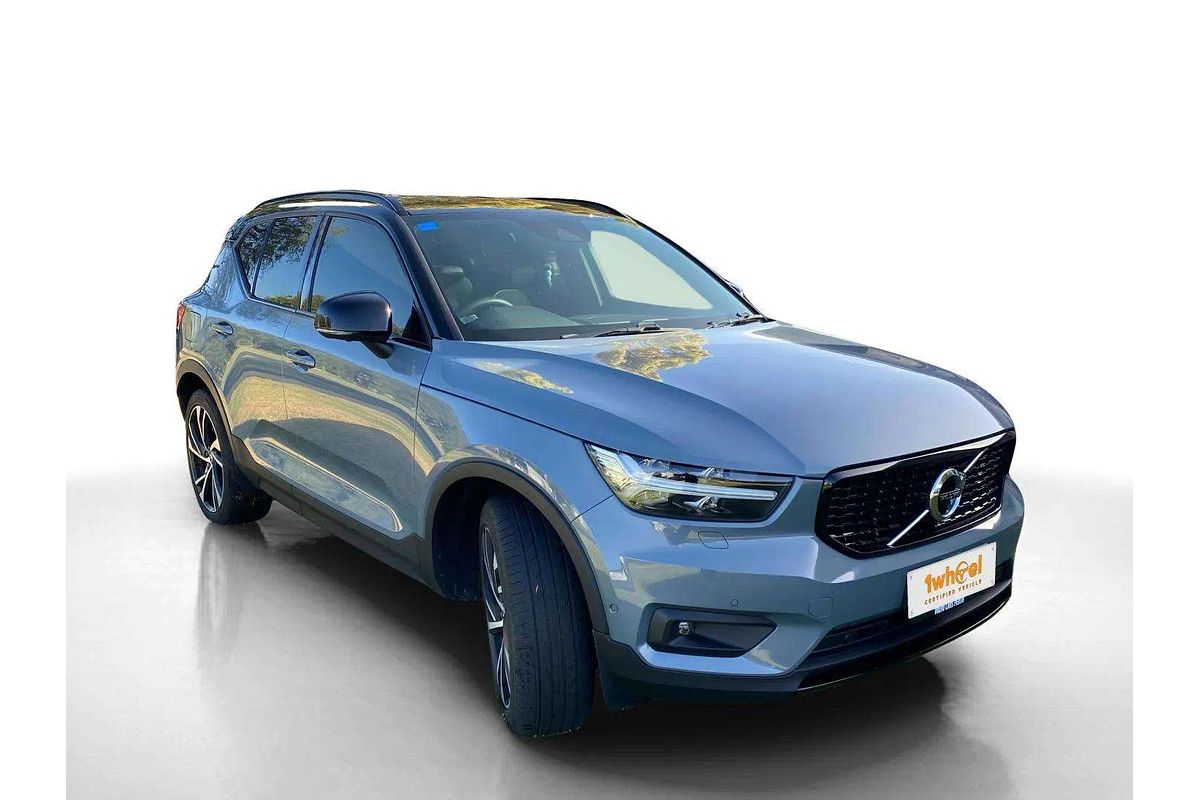 2019 Volvo XC40 T5 R-Design