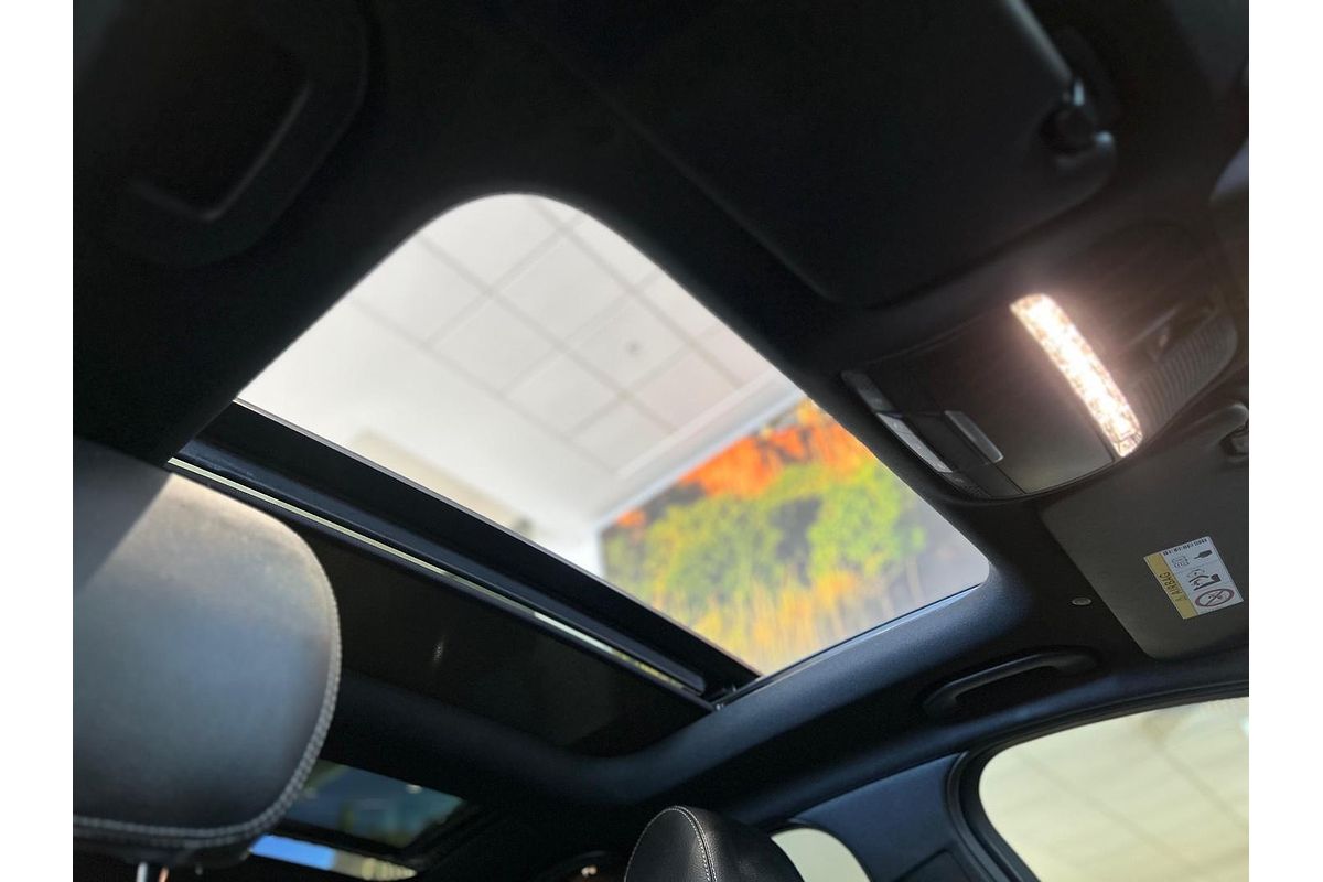 2019 Mercedes-Benz C-Class C300 W205