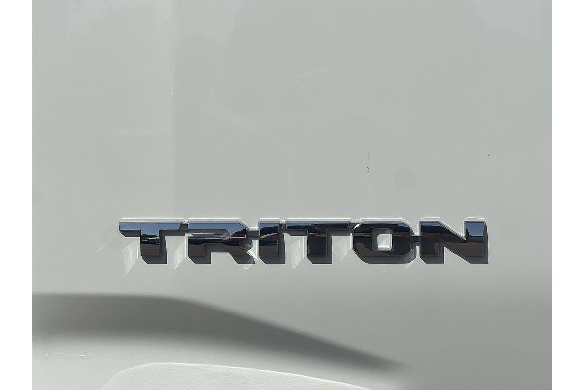 2024 Mitsubishi Triton GLX MV 4X4