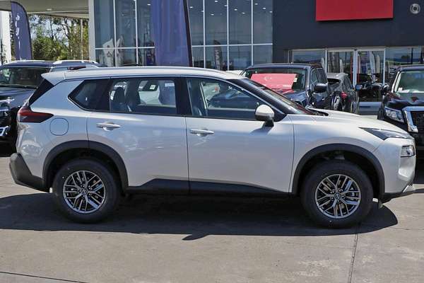 2024 Nissan X-TRAIL ST T33