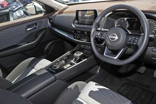 2024 Nissan X-TRAIL ST T33