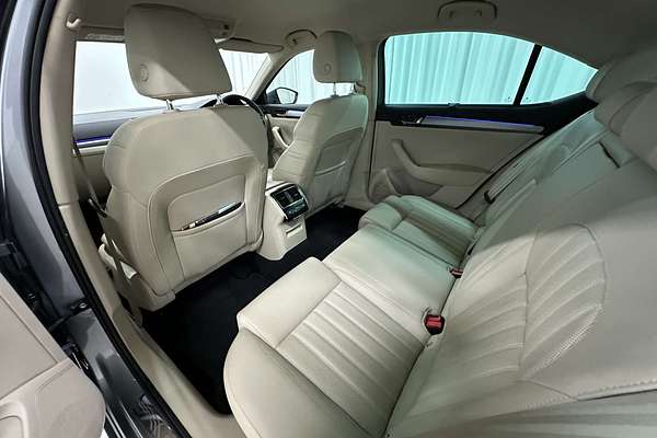 2019 SKODA Superb 162TSI NP