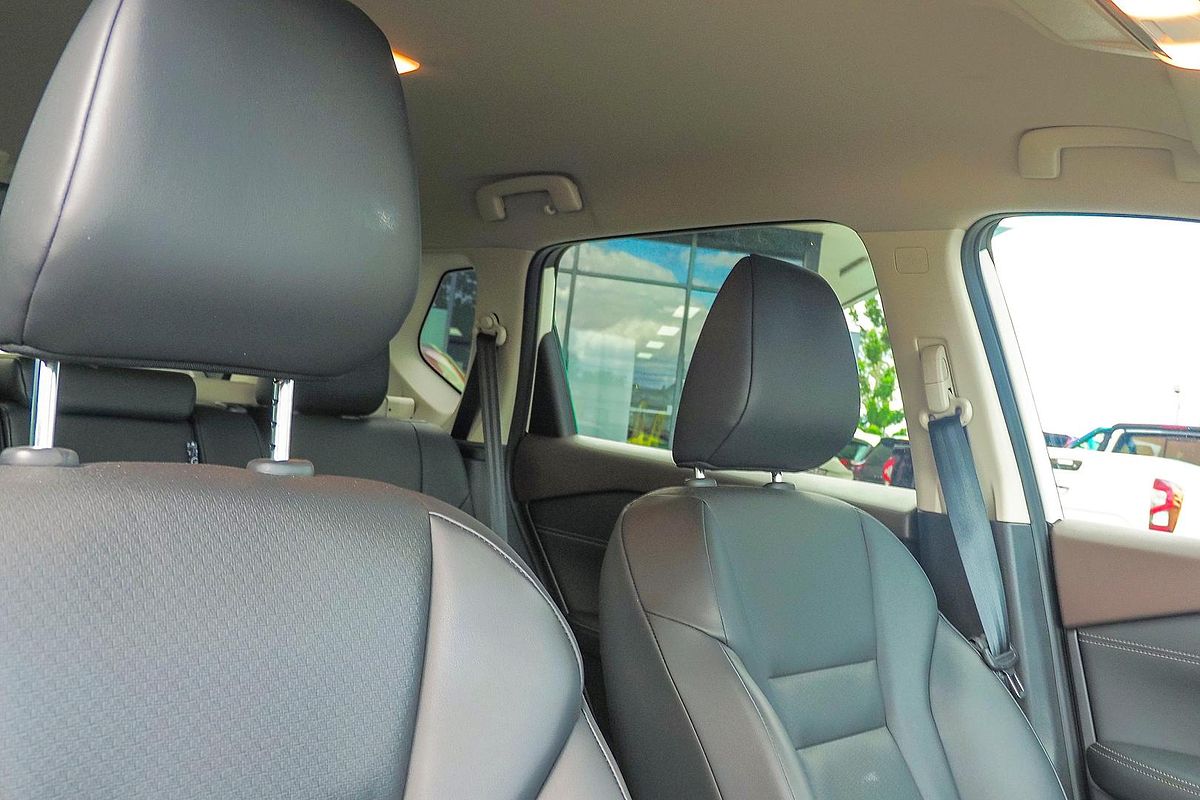 2024 Nissan X-TRAIL ST-L T33